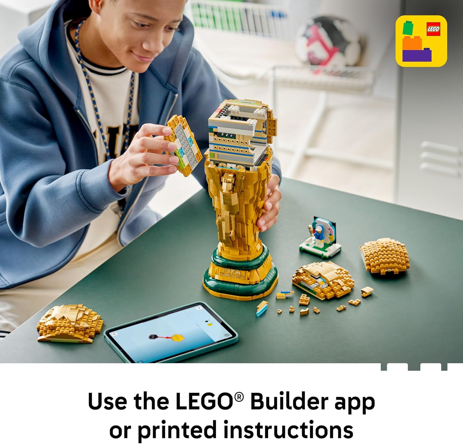 Football Trophy Display Building Set with Mini Figure